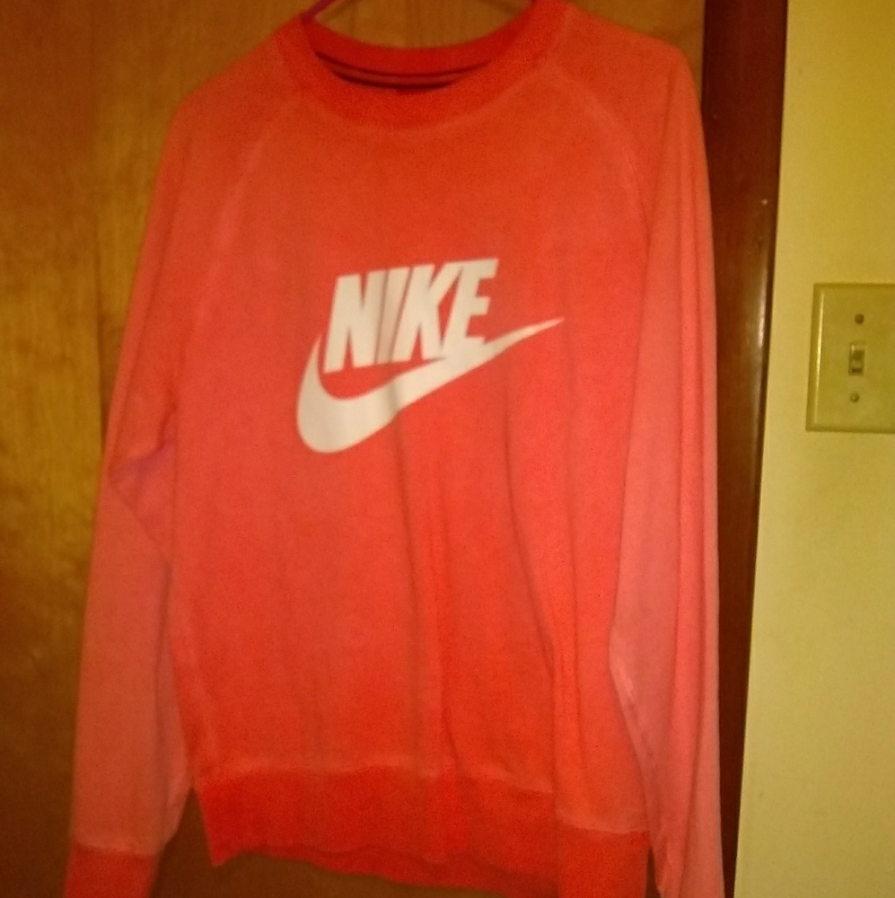Nike sweatshirt